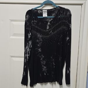 Vocal Black and White Tie-Dye Long Sleeve Top